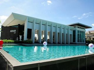 Town Avenue Sixty Vibhavadi 60