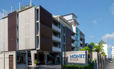 Monet House Apartment