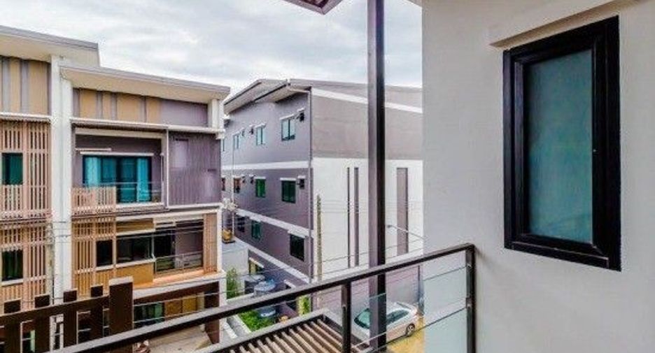 Plus Townhome Phuket