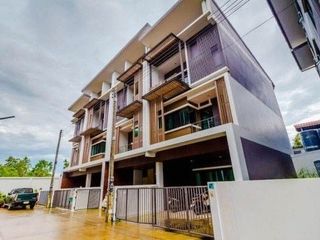 Plus Townhome Phuket