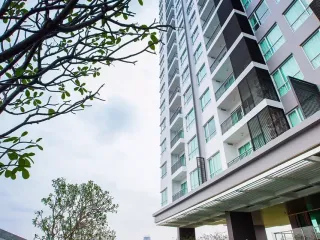 The Room Sathorn-Taksin