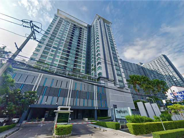 The Room Sathorn-Taksin