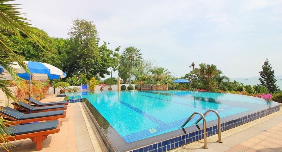 For sale 3 bedrooms condo in Bang Lamung, Chonburi