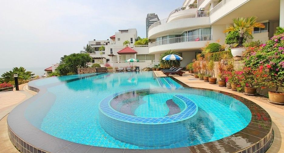 For sale 3 bedrooms condo in Bang Lamung, Chonburi