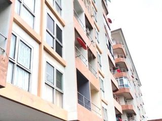 Nalinporn Condo Home