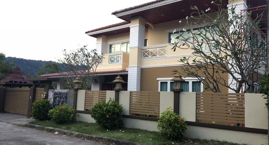 Dusit Buri