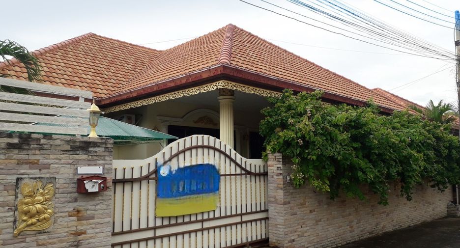Eakmongkol Village 8