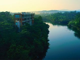สวอนเลค เขาใหญ่