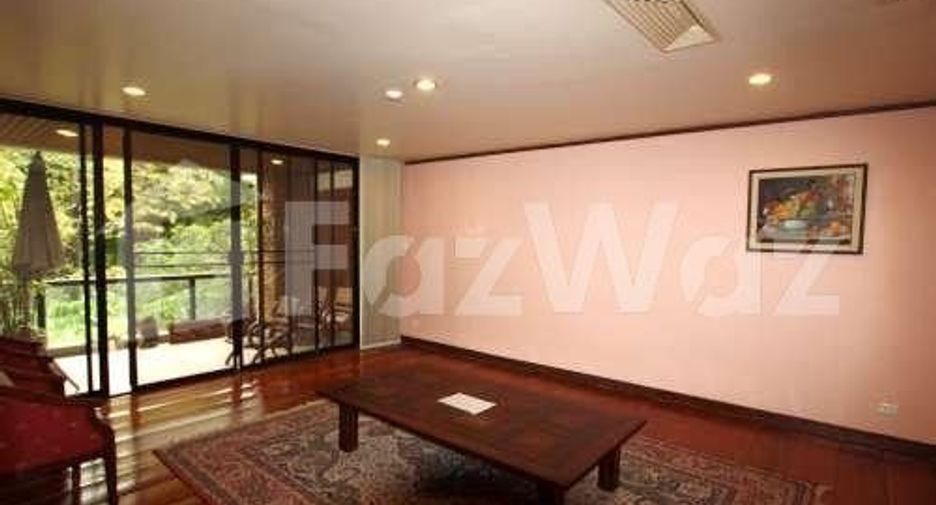 Huen Por Lieng Condominium