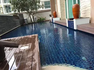 มนตรารี