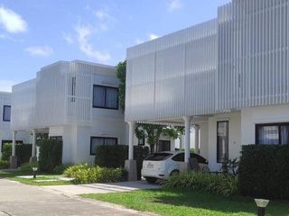 Bee Villa Wellness Resort Phuket