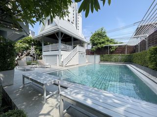 Cherry Villa Sathorn