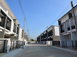 Grandville Pathumthani