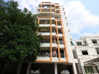 Sompob House