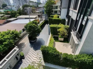 Malton Private Residence Sukhumvit 31
