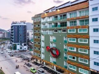 Patong Holiday Hotel