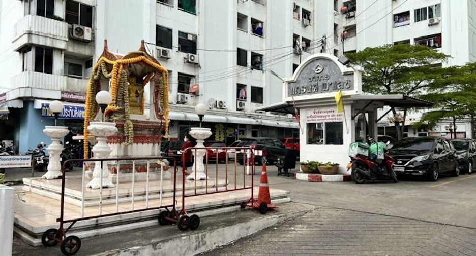 Grand Palace Building B