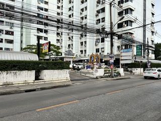Grand Palace Building B