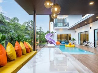 Breeze Pool Villa Cha-Am