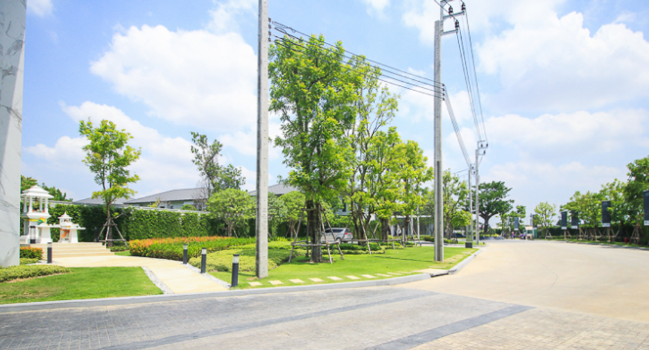 The City Pinklao-Borommaratchachonnani