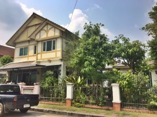 Vararom Phaholyothin-Saimai