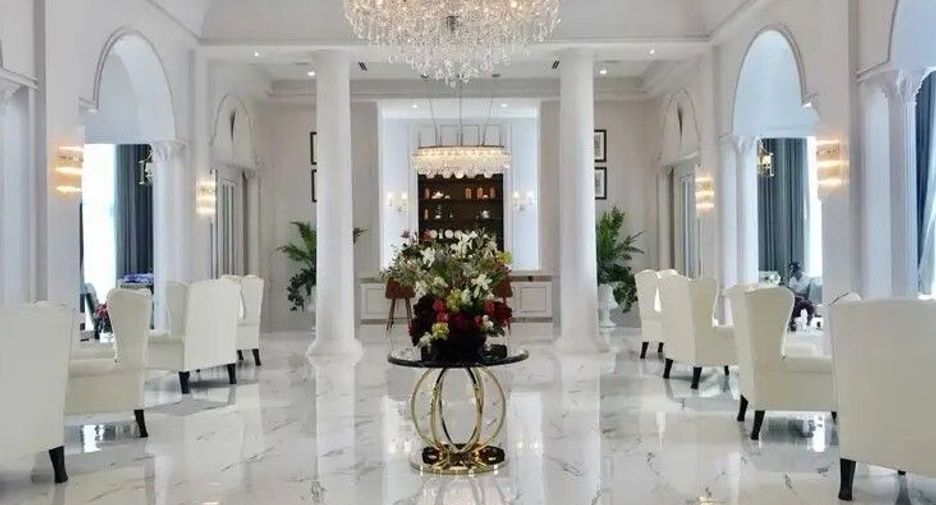 Two Grand Monaco Bangna-Wongwaen