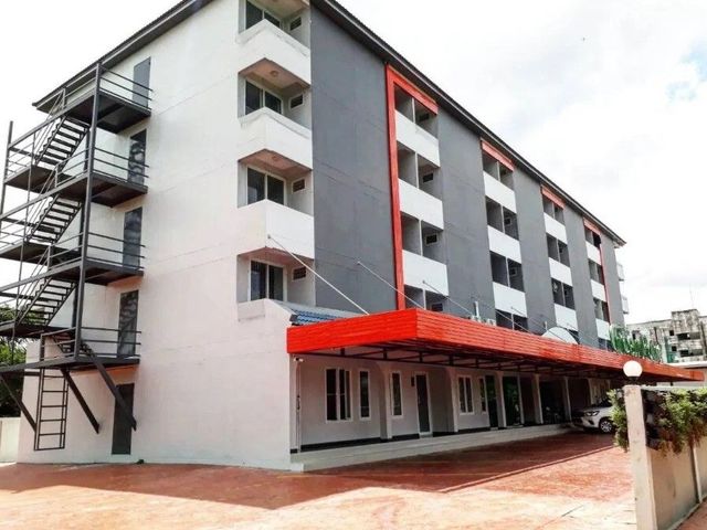 Green Point Condominium