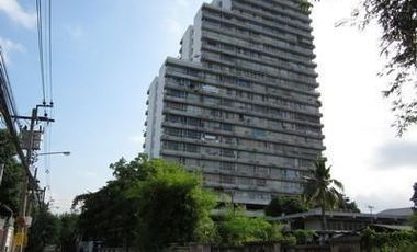 Suphaphong Place