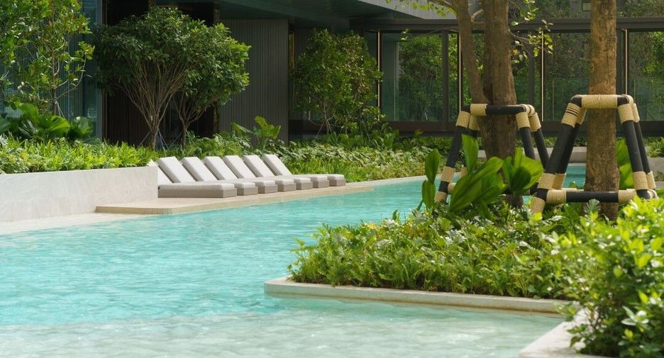 Life Sathorn Sierra