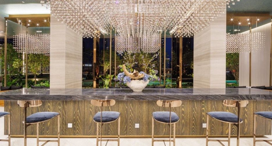 Life Sathorn Sierra