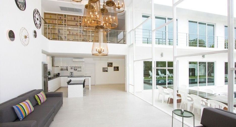 Luxury Villas Pratumnak