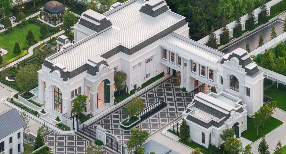 The Palazzo Pinklao-Borom