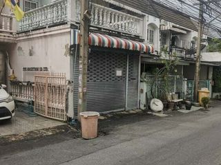 หมู่บ้านรุ่งเจริญ