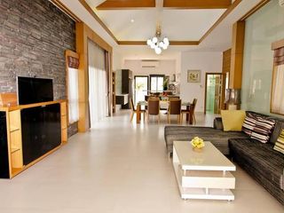 Baan Dusit Pattaya Lake