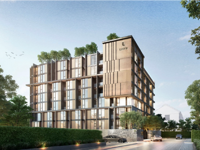 LLOYD Soonvijai-Thonglor