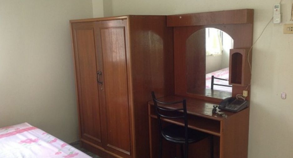 Yenjai Apartment