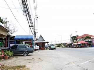 Baan Samret Ville 4