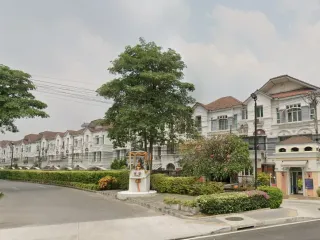 Baan Klang Muang Ladprao-Yothin Phatthana