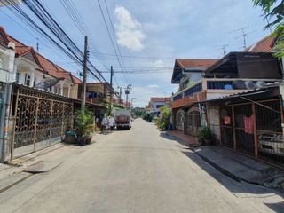 Naktimthong Village