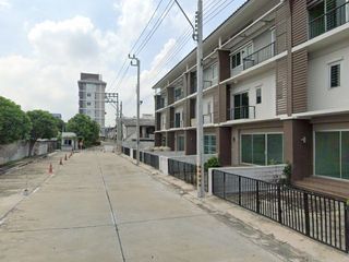Nirand Siri Avenuenawamin 51