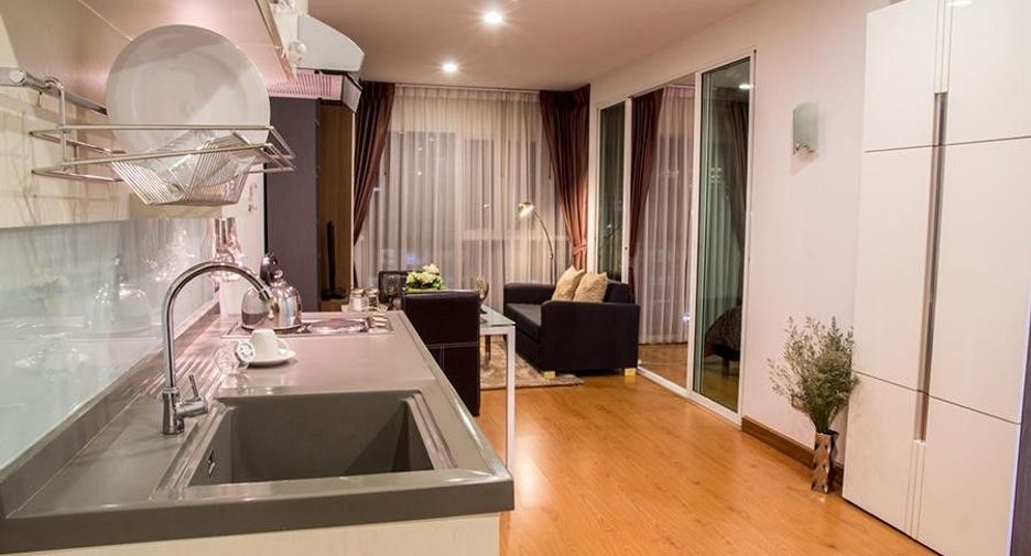 Tourmaline Gold Sathorn-Taksin