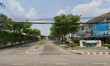 Town Plus Kaset-Nawamin