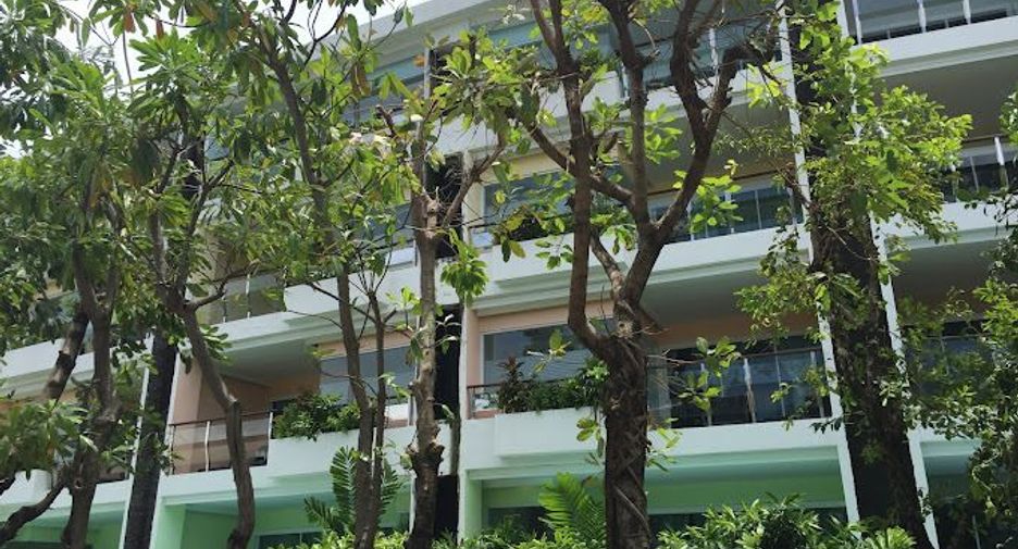 The Front Hotel and Apartments