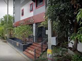 Phra In 4 Mansion
