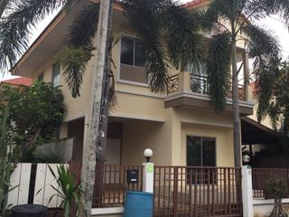 เพทาย เพลส