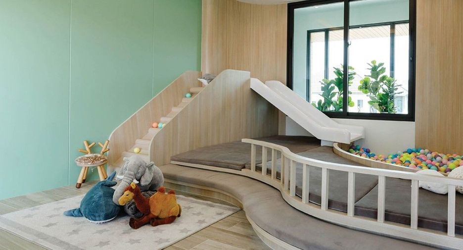 For rent and for sale 4 bedrooms house in East Pattaya, Pattaya