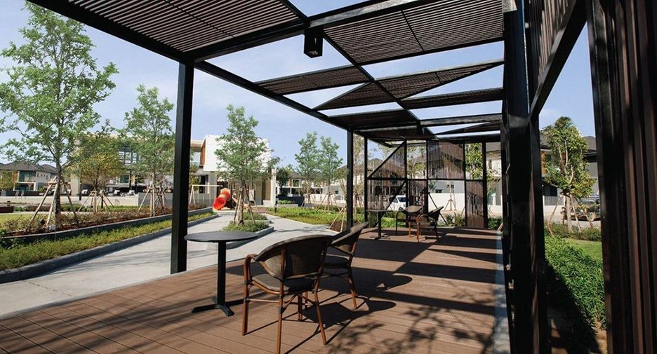 For rent and for sale 4 bedrooms house in East Pattaya, Pattaya