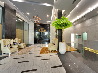 The Rich Sathorn Wongwian Yai