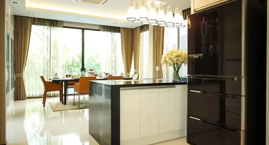 Epsilon Private Residence