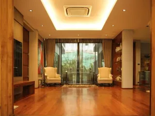 Epsilon Private Residence
